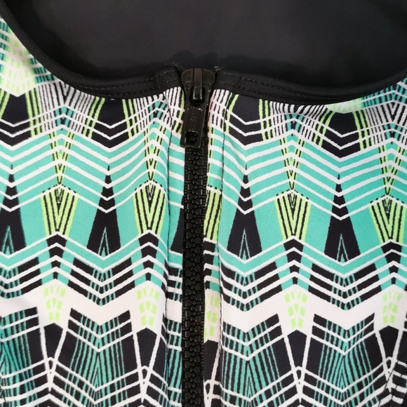 HURLEY WOMEN'S SWIM TOPS - Picture 7 of 10